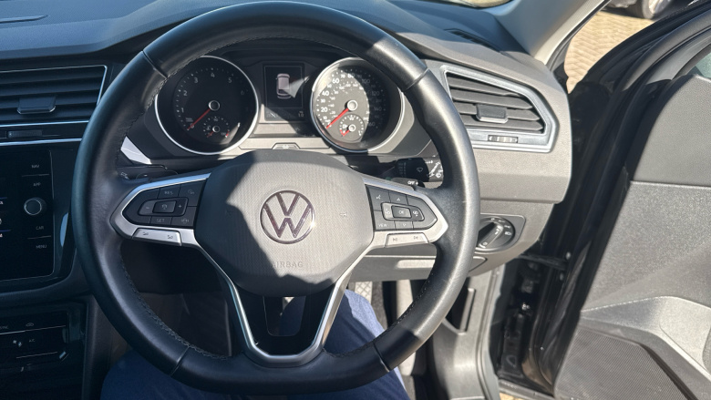 Volkswagen Tiguan 1.5 TSI 150 Life 5dr DSG Petrol Estate